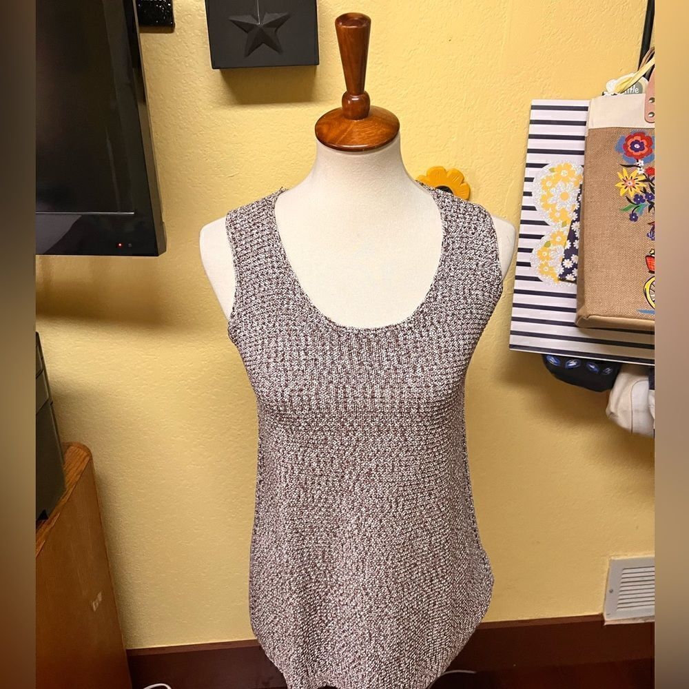 EUC MarlaWynne Knot Sleeveless Top size Medium #YC25